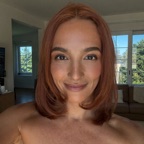 Zufriedene Kundin nach Powder Brows